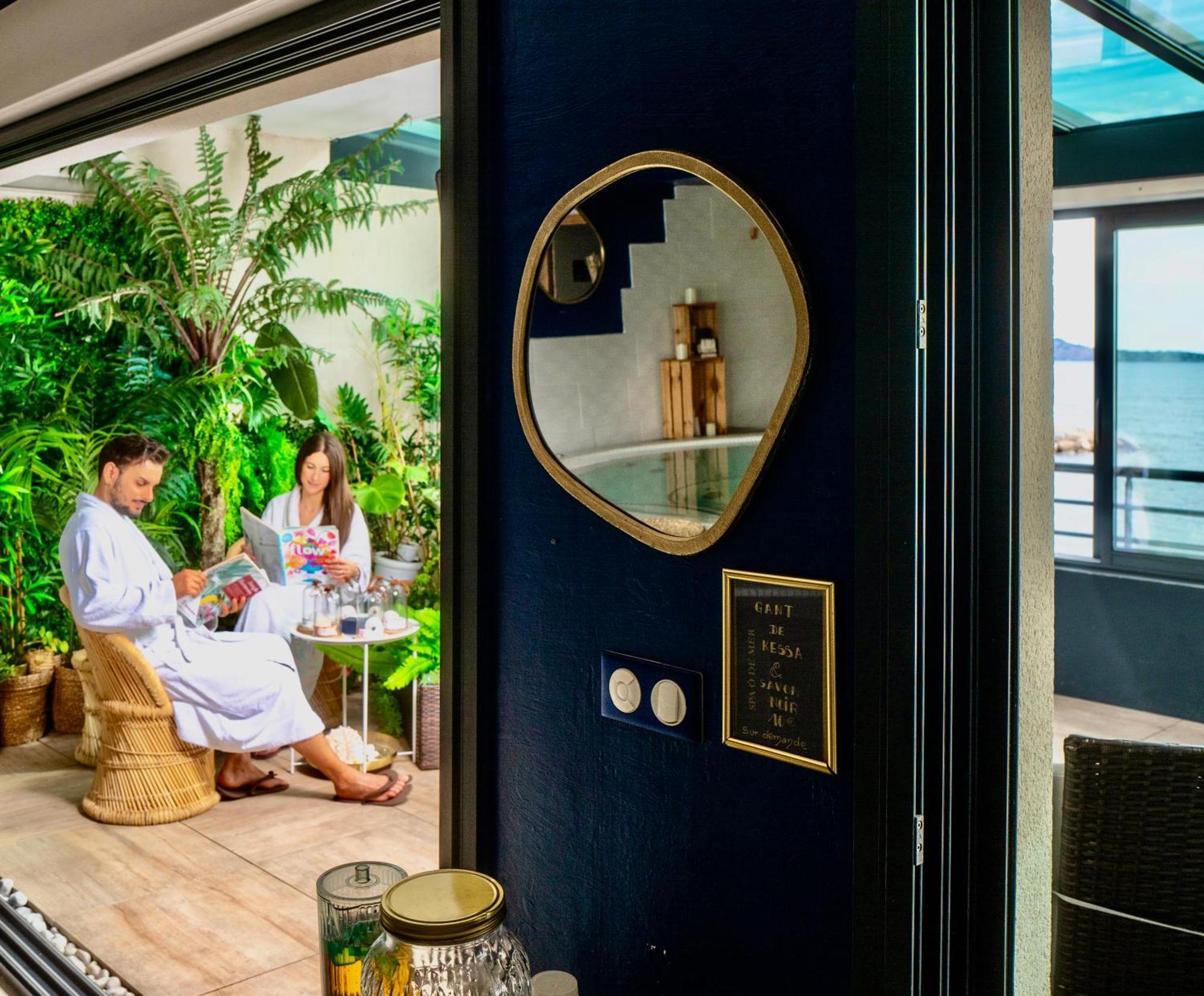 Blue Summer Vibes Apartment For 4P, Ac, Balcony, Parking, Beach At 50M, Spa Access -4 라시오타 외부 사진